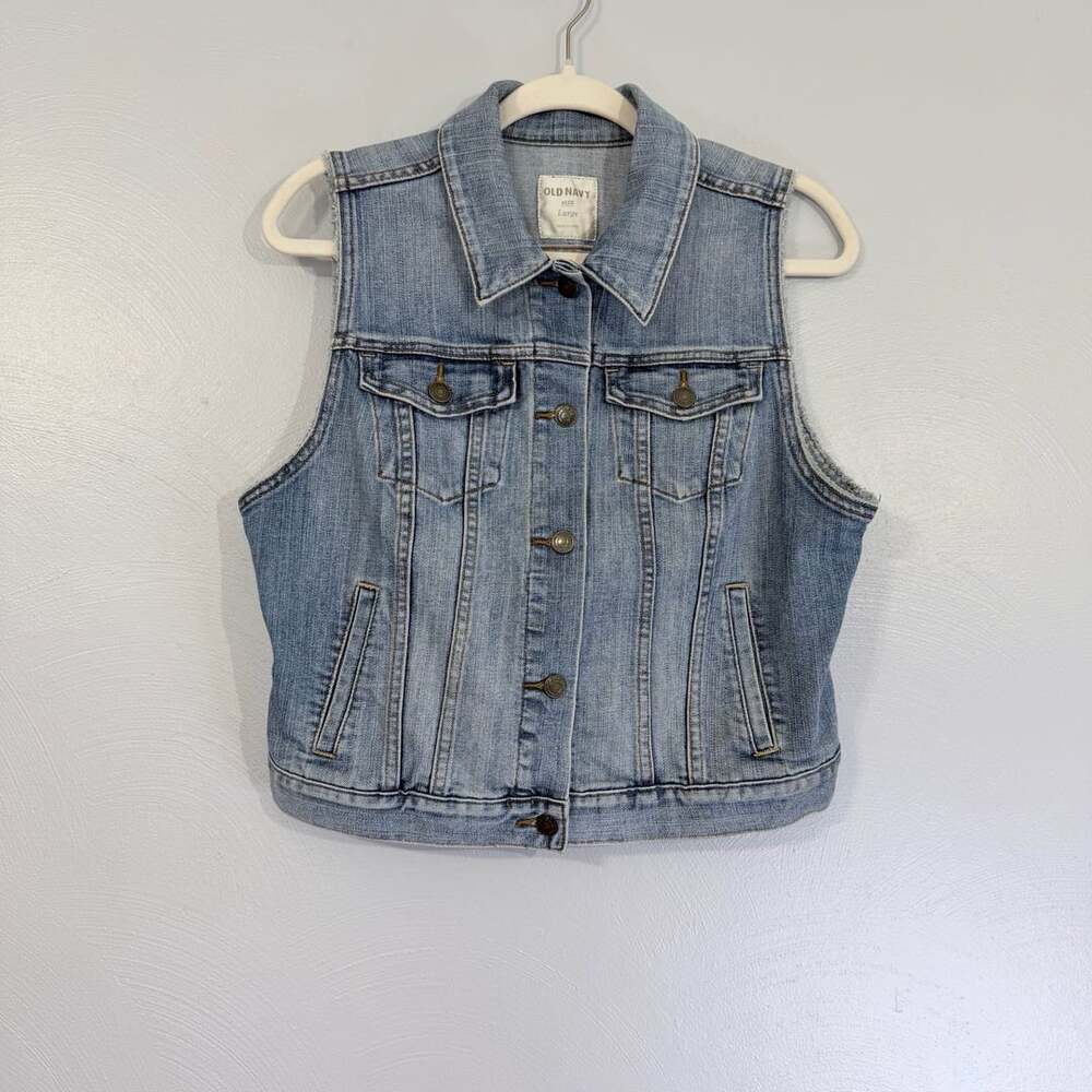 Old Navy Women's Light Wash Denim Jean Vest Size Large Sleeveless Trucker Jacket